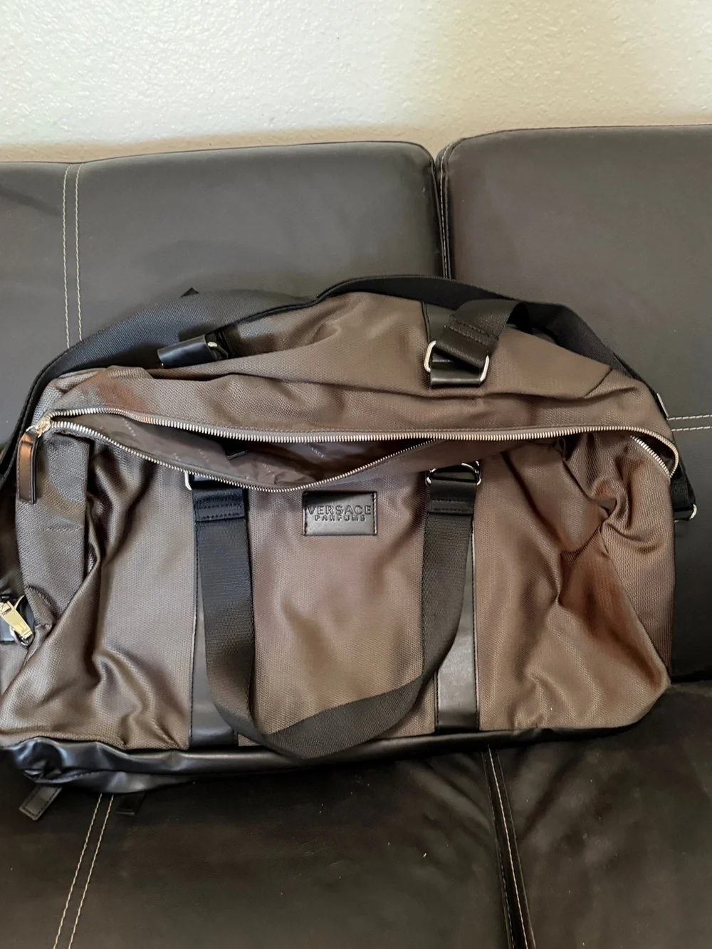 brand new without tags dark green Travel big weekender Duffel Bag